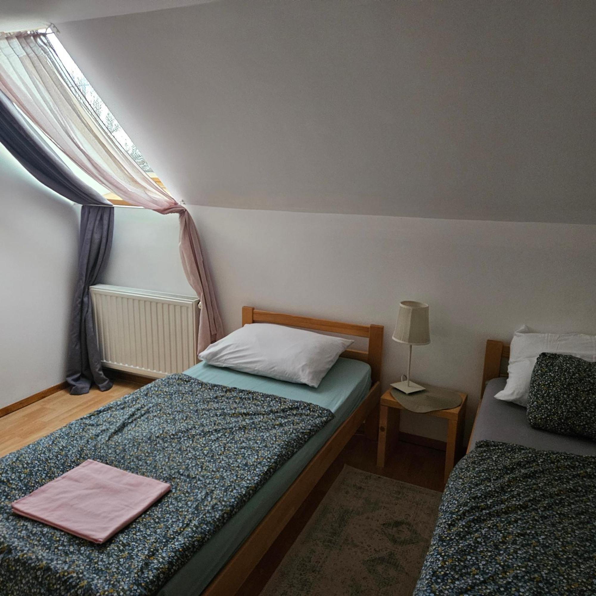 Appartement Apartman Cardak à Gospić Extérieur photo